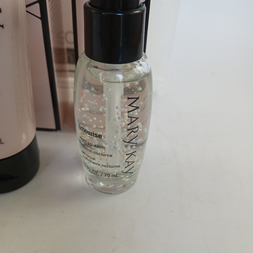 Mary Kay TimeWise Miracle Set Normal NIB READ Incomplete Missing Day Serum - Picture 8 of 8
